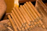 Как обрабатывают готовые сигары